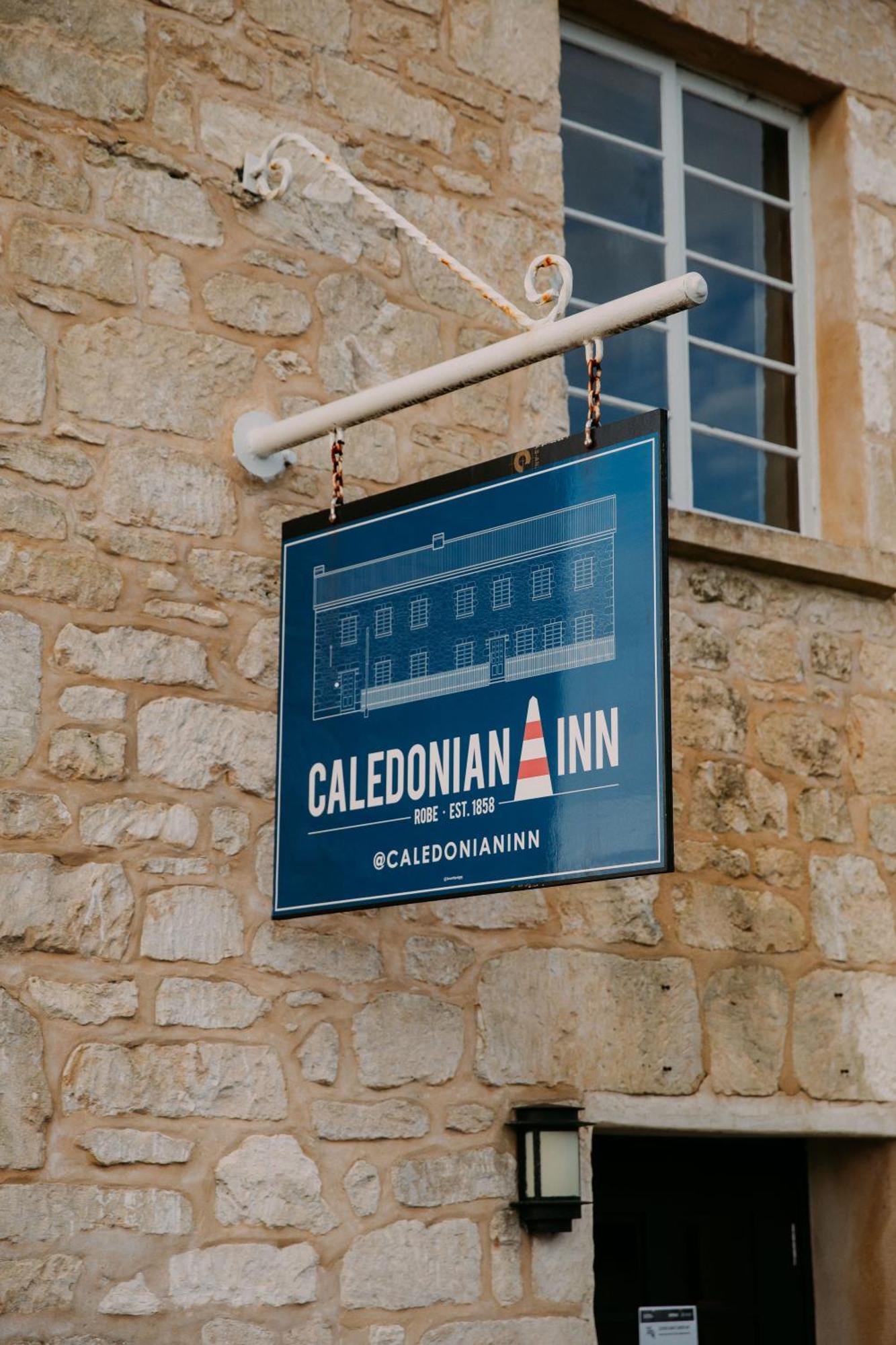 Caledonian Inn Robe Exteriör bild