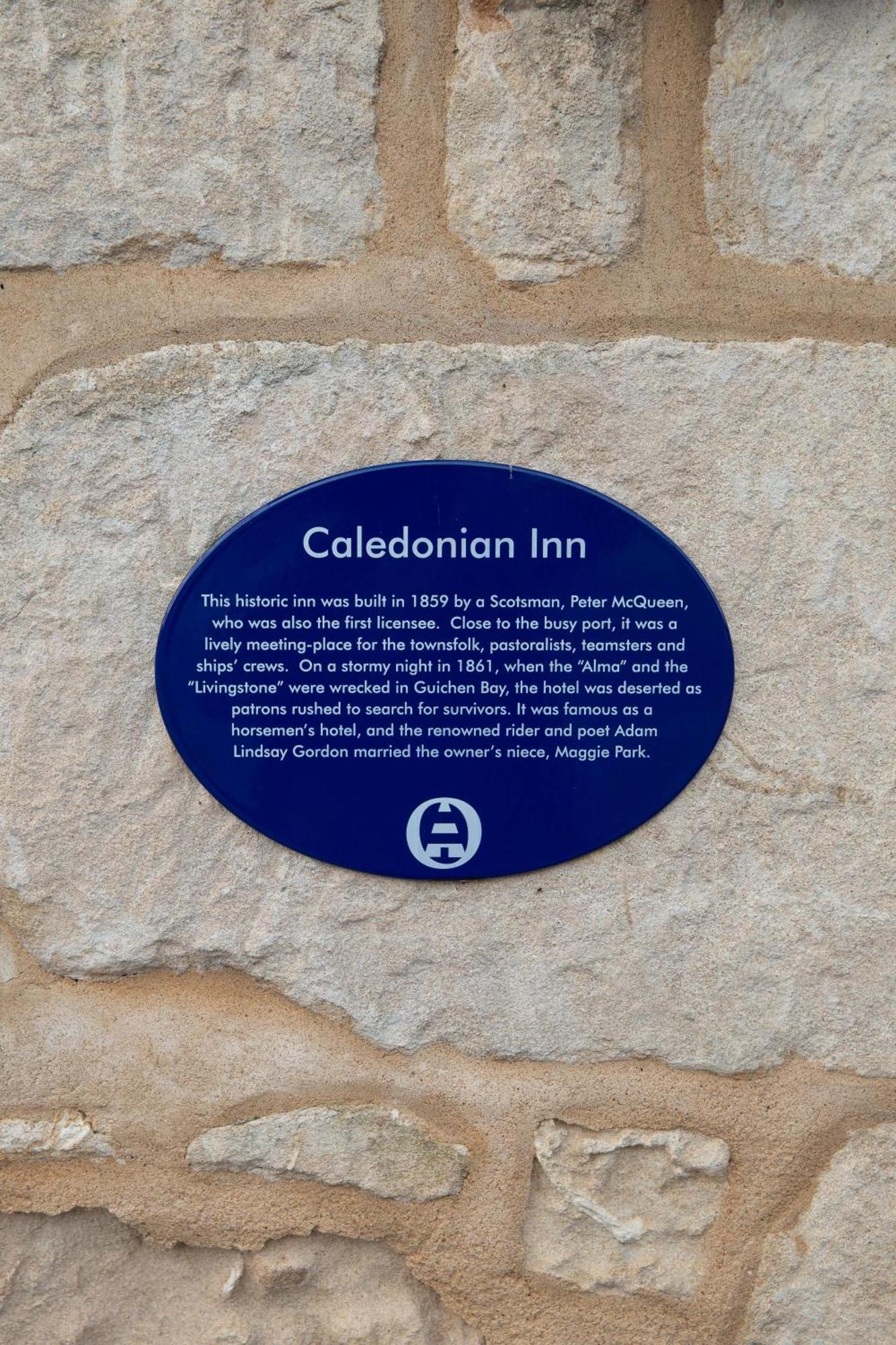 Caledonian Inn Robe Exteriör bild
