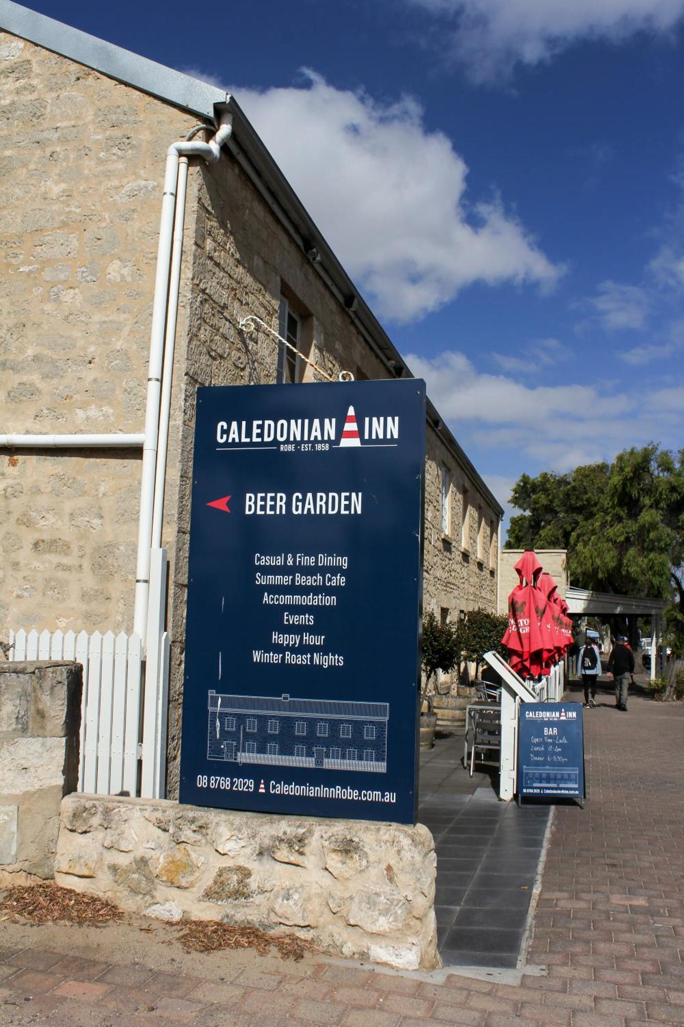 Caledonian Inn Robe Exteriör bild