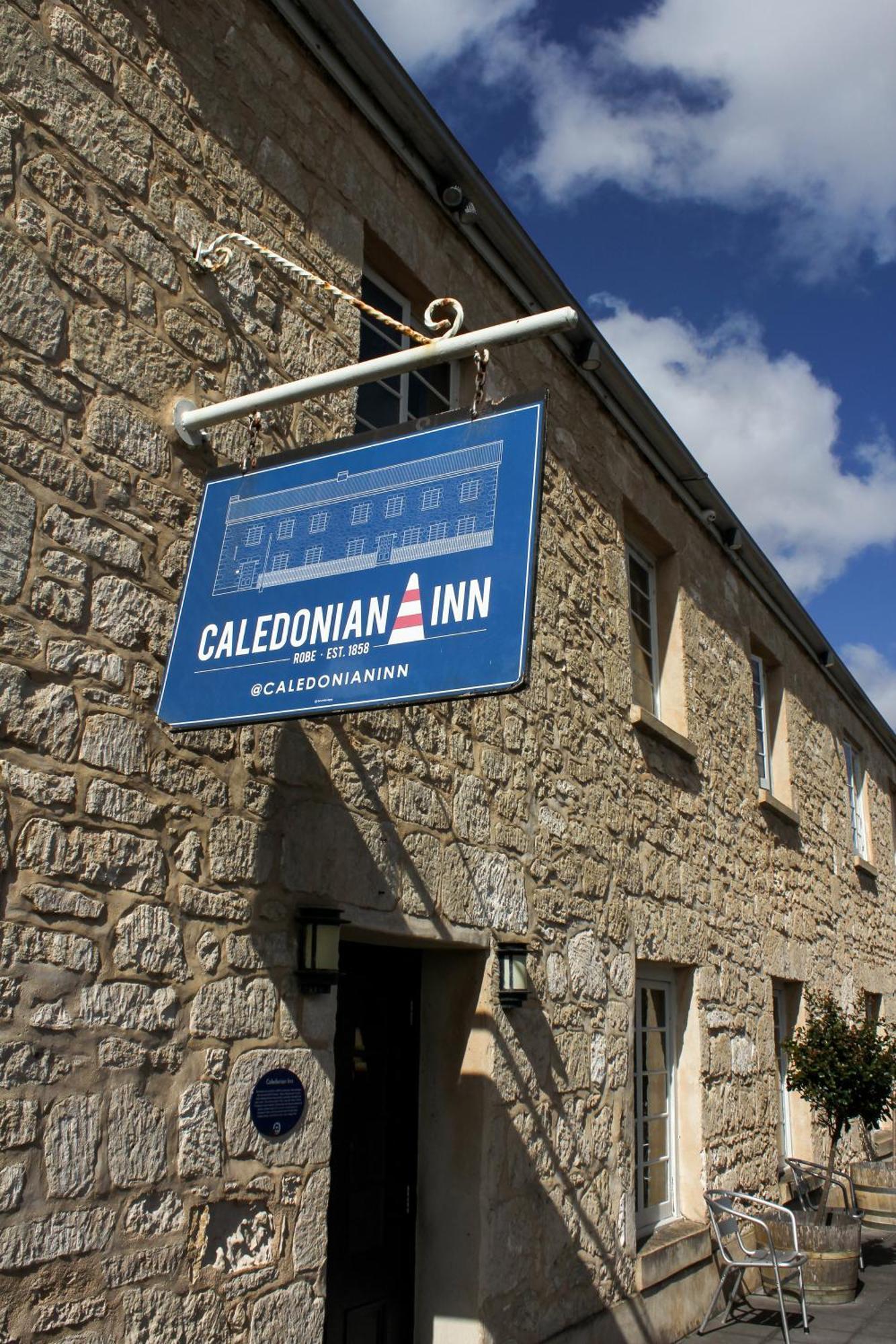 Caledonian Inn Robe Exteriör bild